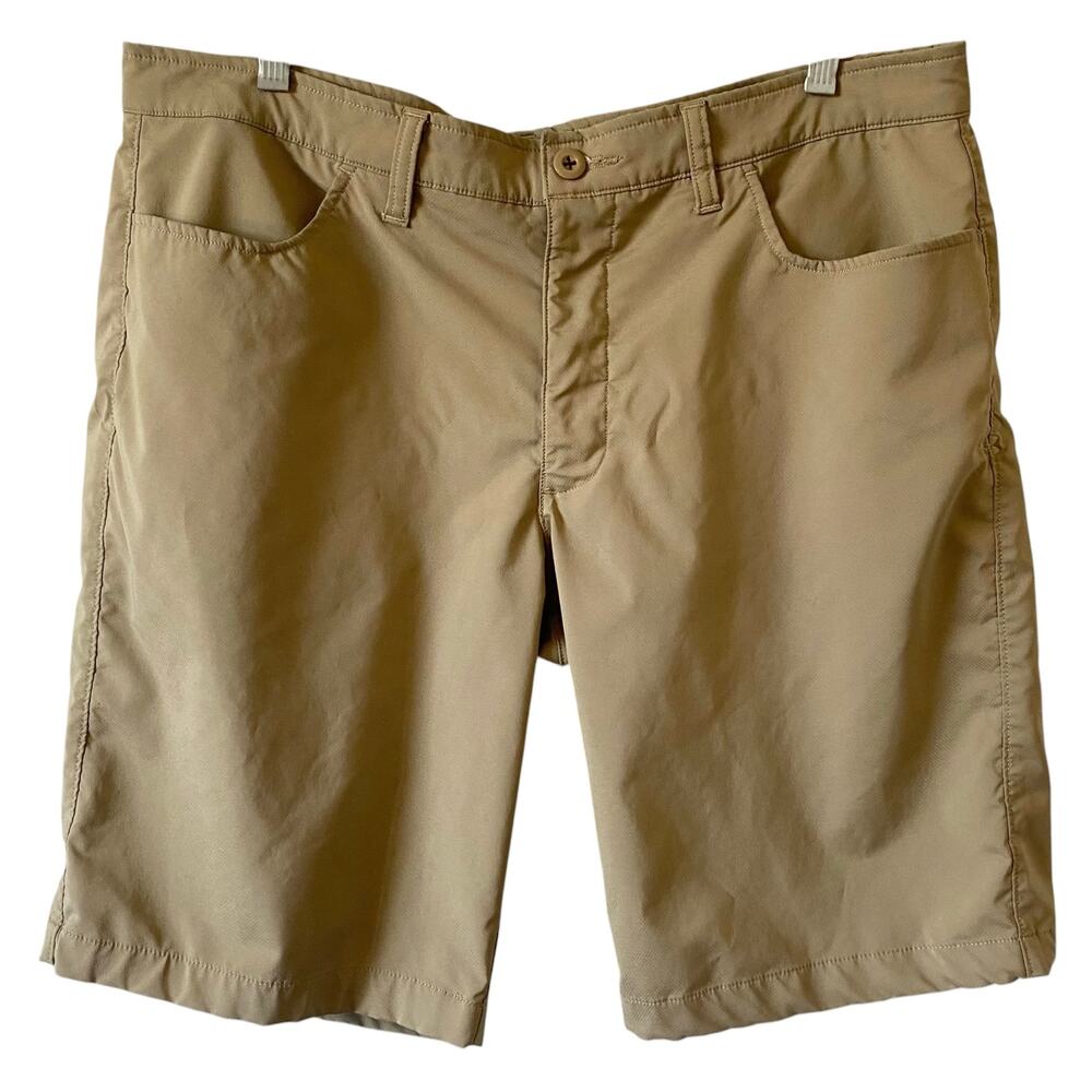 UNDERARMOUR Heatgear Men's Tan Lightweight Loose Fit Shorts 38 Waist Coastal
